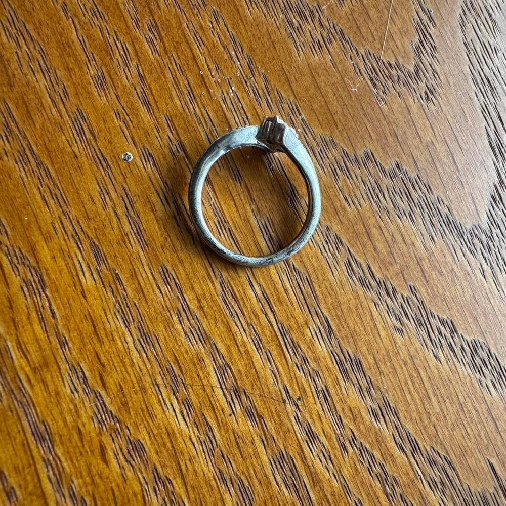 Size 7 Sterling silver bypass diamond engagement ring, stamped 925 - Picture 4 of 5